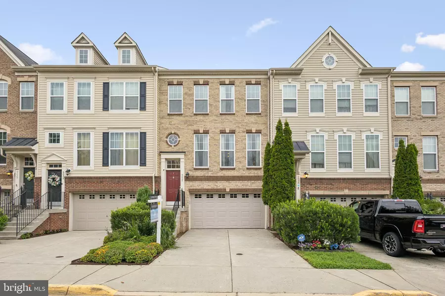 9027 PHITA LN, Manassas Park, VA 20111