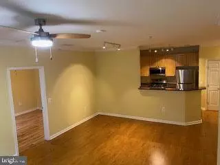 Vienna, VA 22181,9486 VIRGINIA CENTER BLVD #218