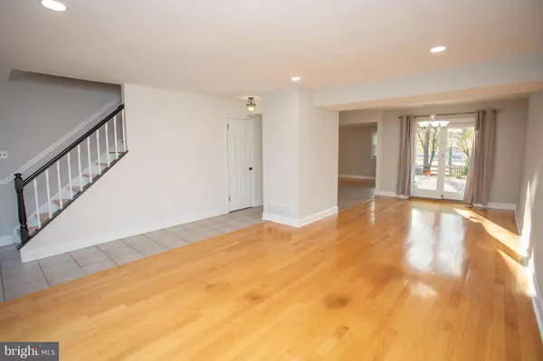 Mount Laurel, NJ 08054,209 CARLETON LN