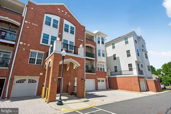 Manassas, VA 20110,9202 CHARLESTON DR #307