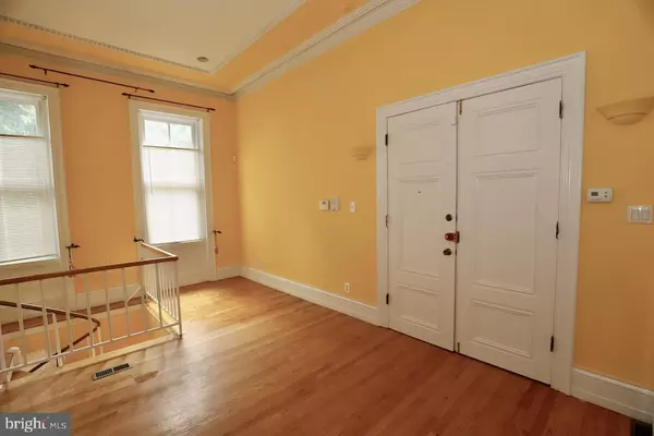 Philadelphia, PA 19130,1737 WALLACE ST #101