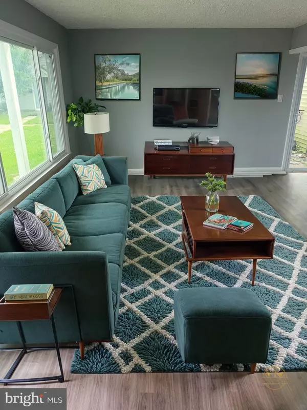 Sicklerville, NJ 08081,17 LAWRENCE CT