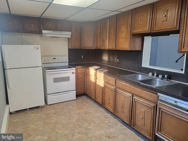 Reading, PA 19606,528 S 18TH ST