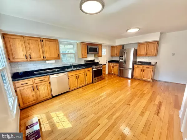 Chevy Chase, MD 20815,9102 JONES MILL RD