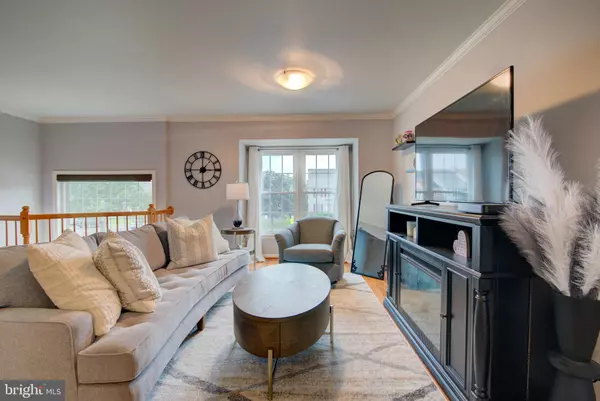 Ashburn, VA 20147,21116 WINDING BROOK SQ