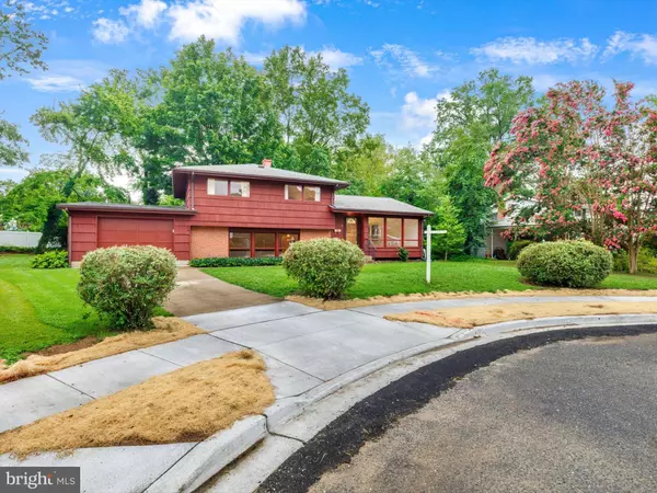 Severna Park, MD 21146,4 ANNE CT