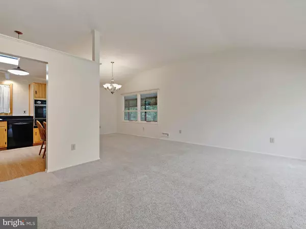 Severna Park, MD 21146,4 ANNE CT