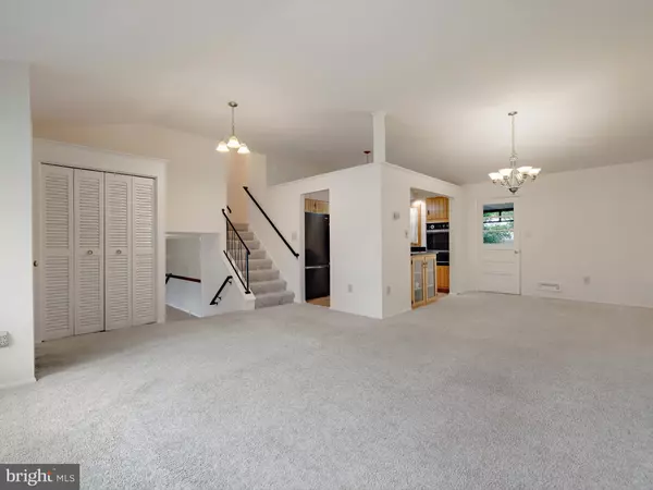 Severna Park, MD 21146,4 ANNE CT