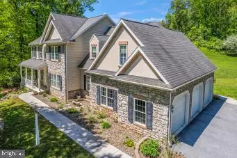 Lebanon, PA 17042,304 IRON VALLEY DR