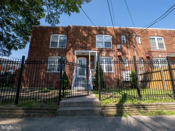Washington, DC 20032,4337 HALLEY TER SE #3