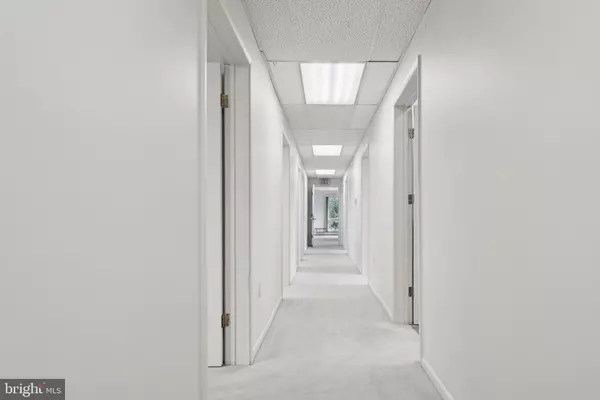 Pennington, NJ 08534,132 ROUTE 31