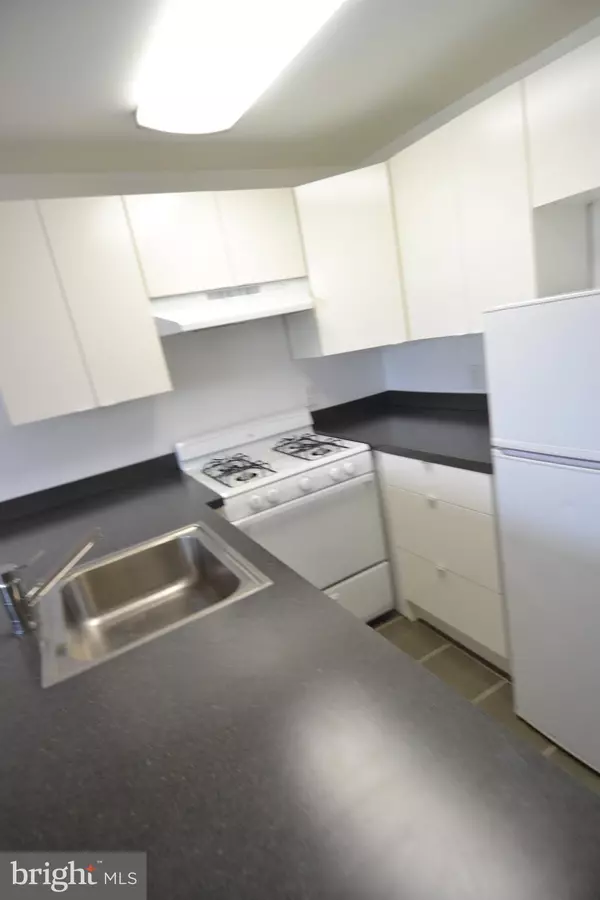 Philadelphia, PA 19103,2125 WALNUT ST #4