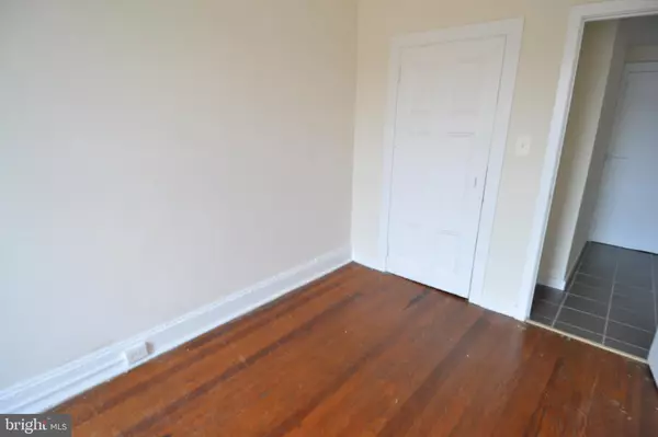 Philadelphia, PA 19103,2125 WALNUT ST #4
