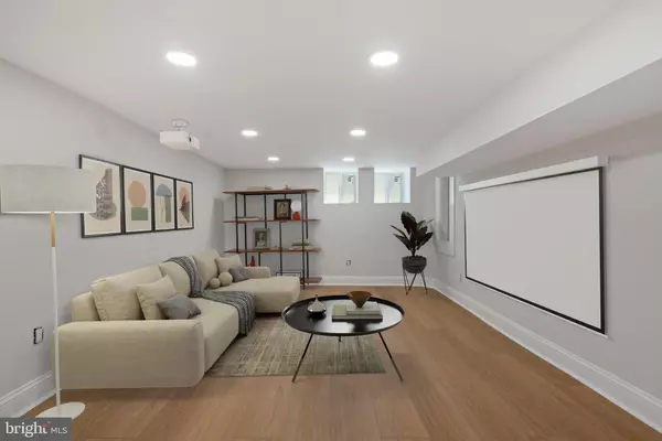 Philadelphia, PA 19148,627 DURFOR ST