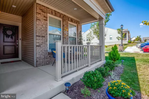Haymarket, VA 20169,15855 LAVENDER WOODS LN