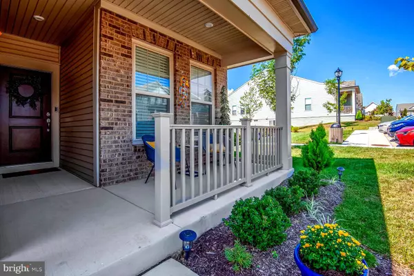 Haymarket, VA 20169,15855 LAVENDER WOODS LN