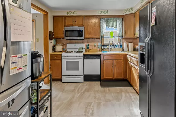 Sicklerville, NJ 08081,14 TIFFANY PL