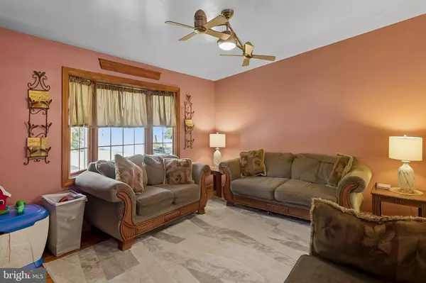 Sicklerville, NJ 08081,14 TIFFANY PL