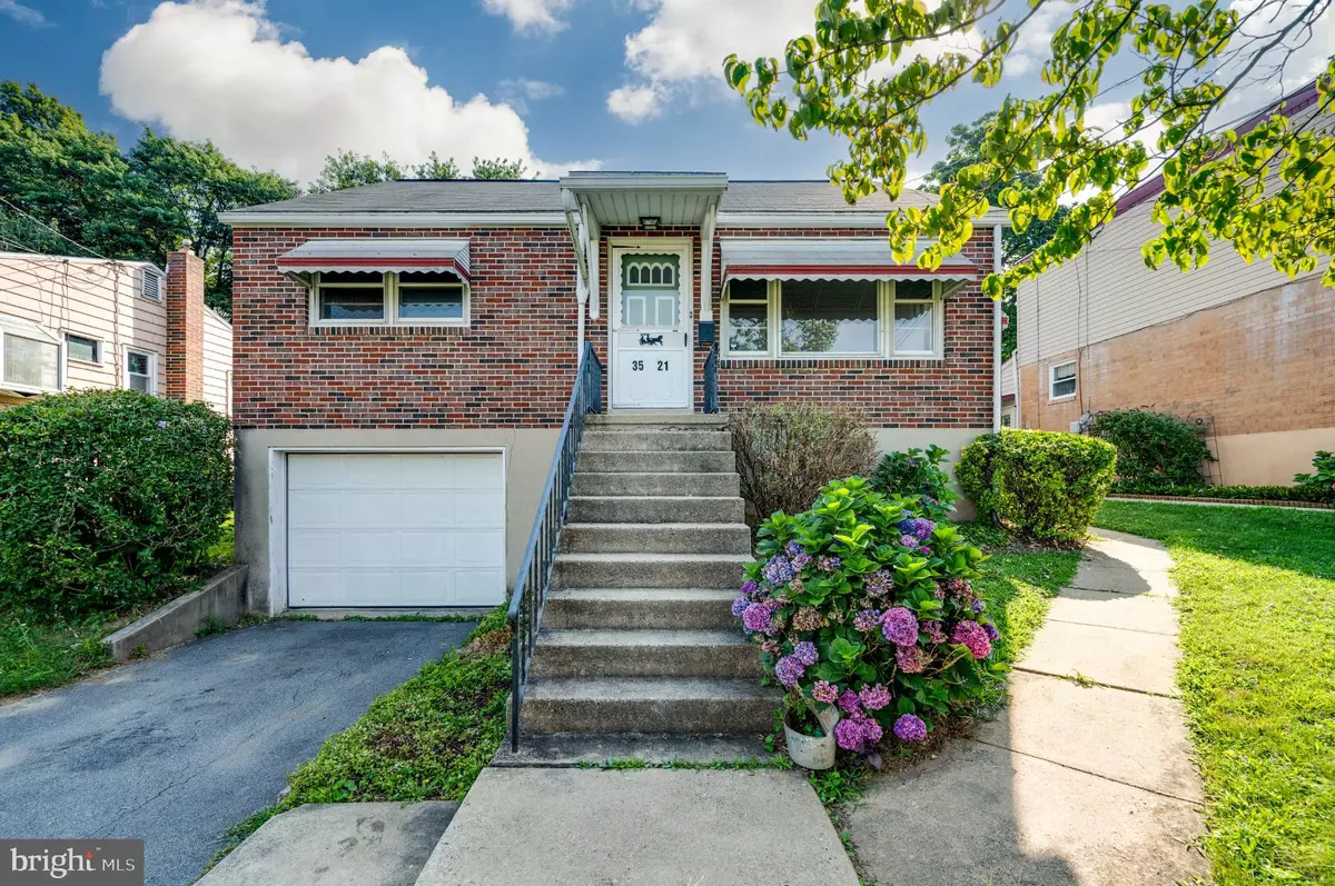 Reading, PA 19605,3521 CHESTNUT ST