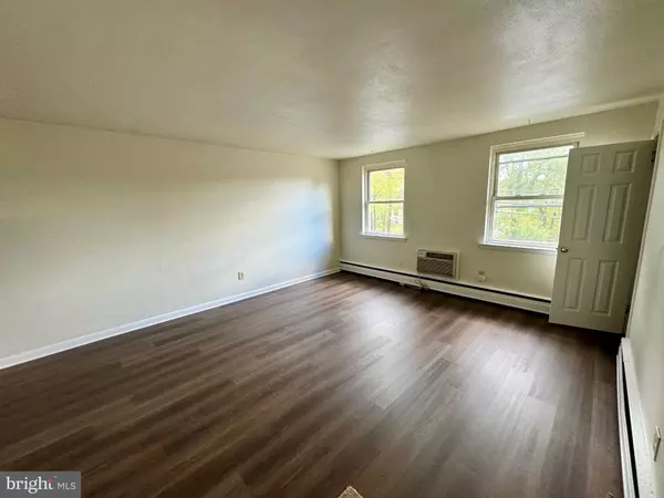 North Wales, PA 19454,237 S 3RD ST #B - 2ND FLOOR