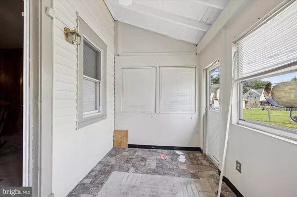 Crum Lynne, PA 19022,237 RANDALL ST