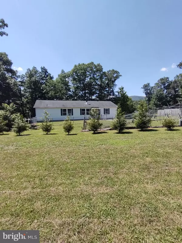 318 WALTER HOLLOW RD, Claysburg, PA 16625