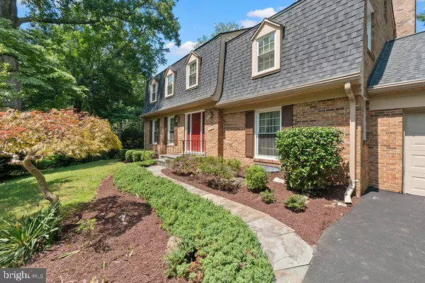 9704 HALL RD, Potomac, MD 20854