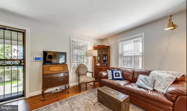 Washington, DC 20020,1915 21ST PL SE