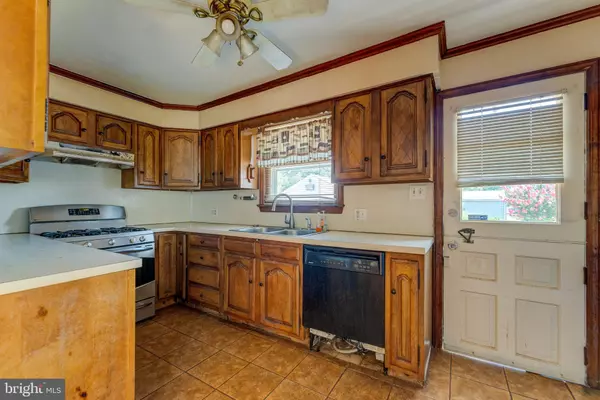 Hamilton, NJ 08610,240 MASON