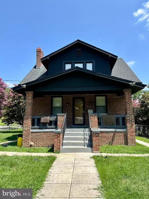 Washington, DC 20020,2604 32ND ST SE