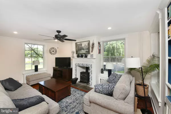 Doylestown, PA 18902,4964 POINT PLEASANT PIKE