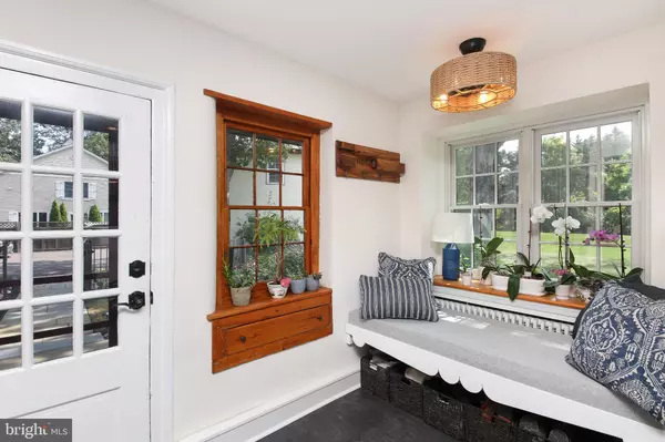 Doylestown, PA 18902,4964 POINT PLEASANT PIKE