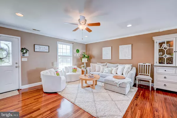 Levittown, PA 19055,168 CRABTREE DR