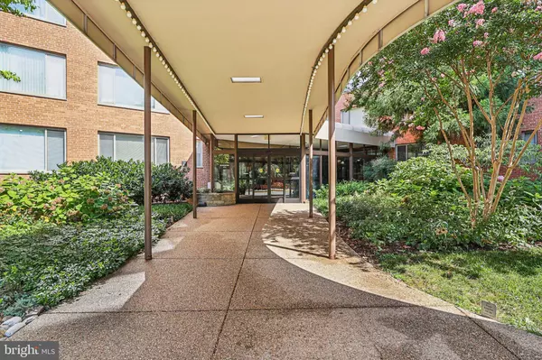 Arlington, VA 22209,1111 ARLINGTON BLVD #431