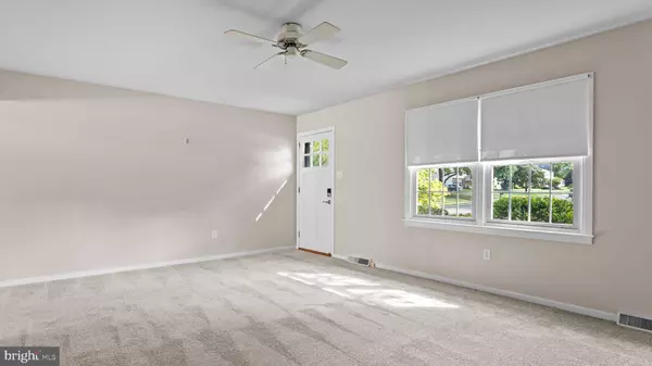 Hatboro, PA 19040,2441 WINDING LN