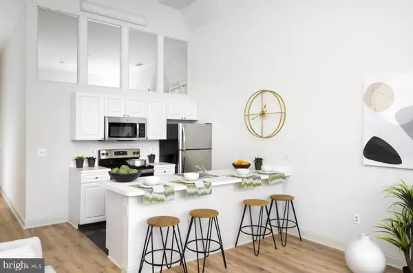 Philadelphia, PA 19103,2121-41 MARKET ST #824