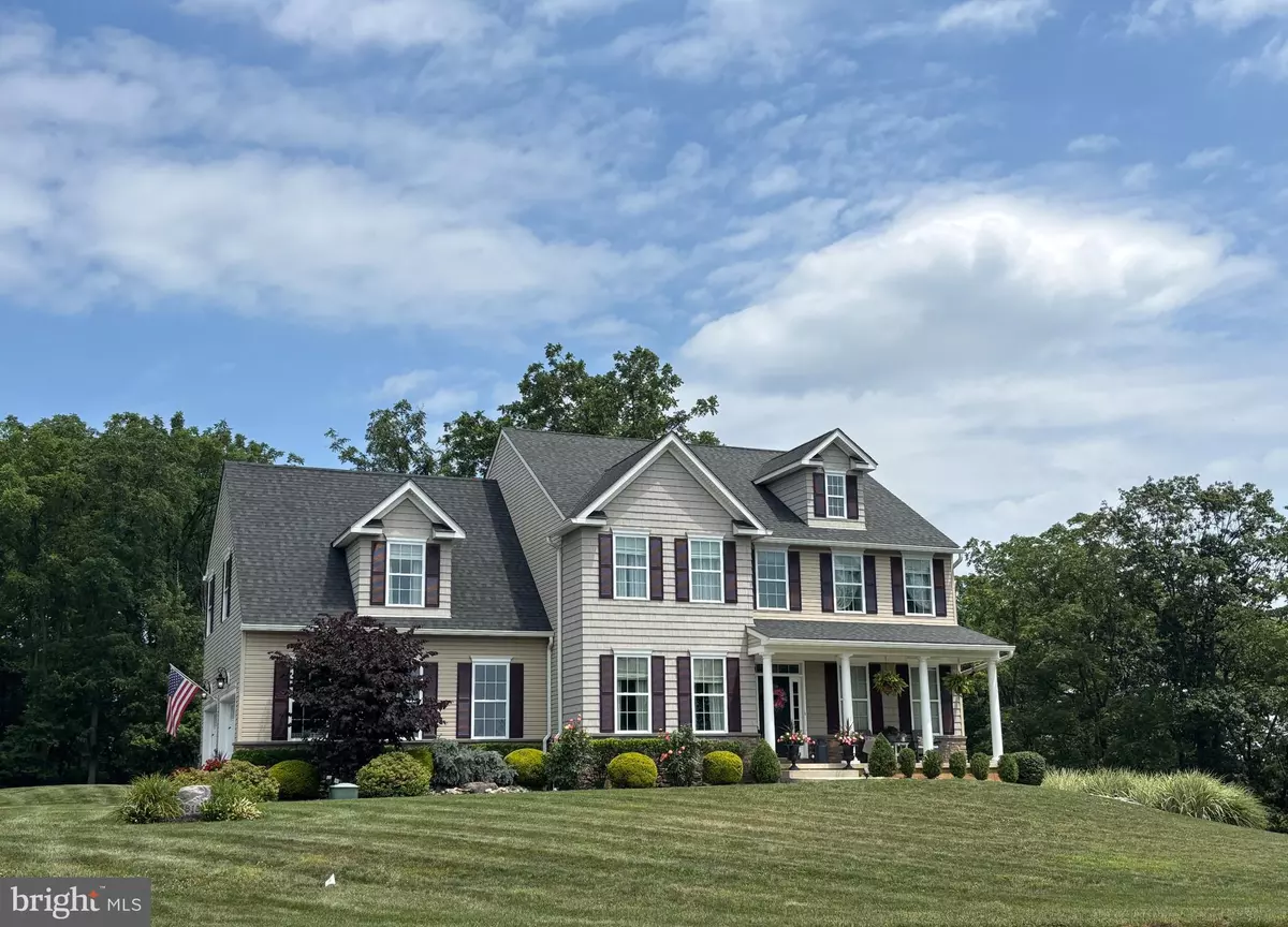 Bangor, PA 18013,9815 HILLTOP DR
