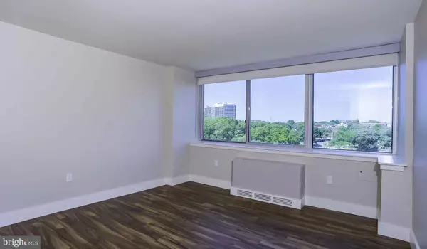 Philadelphia, PA 19130,2200 BENJAMIN FRANKLIN PKWY #2B-E1705