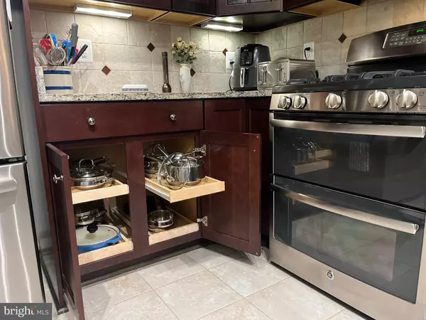 Broadlands, VA 20148,43145 SUNDERLAND TER #205