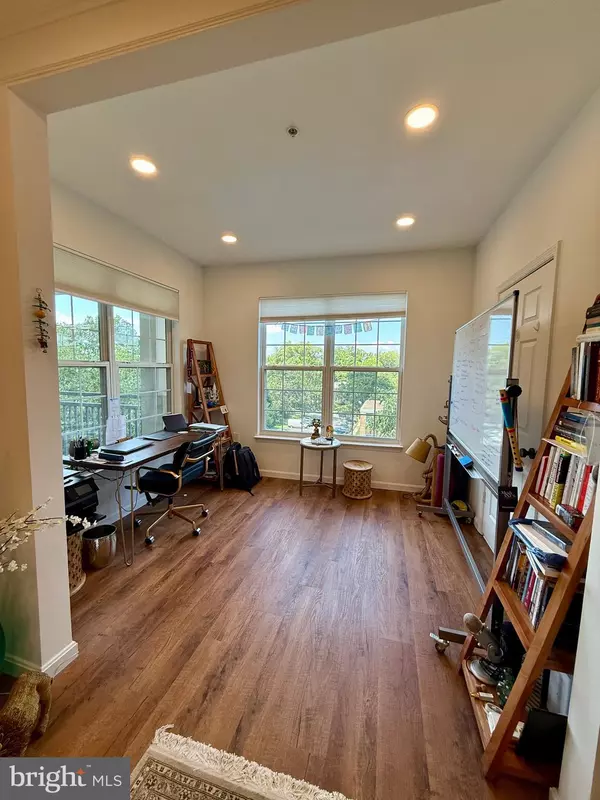 Falls Church, VA 22042,3021 NICOSH CIRCLE #1406