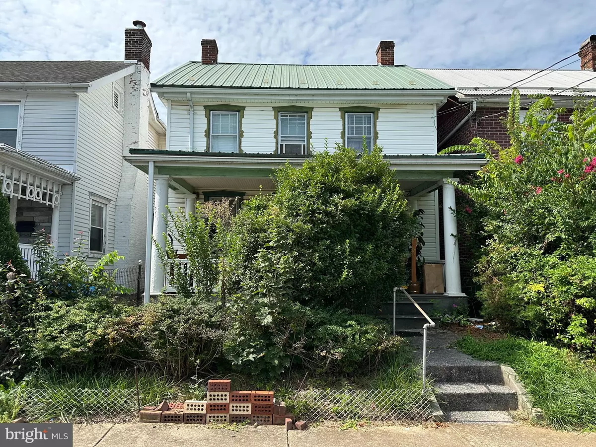 Greencastle, PA 17225,129 E FRANKLIN STREET