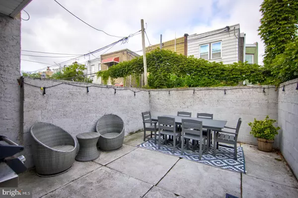 Philadelphia, PA 19148,2408 S DARIEN ST