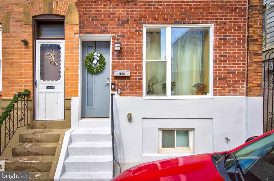 2408 S DARIEN ST, Philadelphia, PA 19148