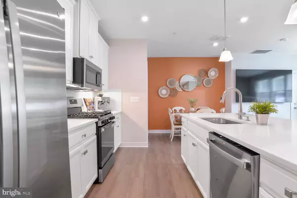 Ellicott City, MD 21042,10401 RESORT RD #E