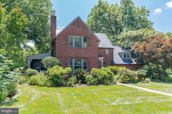 3109 OLIN DR, Falls Church, VA 22044