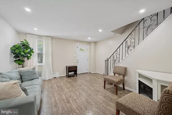 Philadelphia, PA 19151,1052 EDGEMORE RD