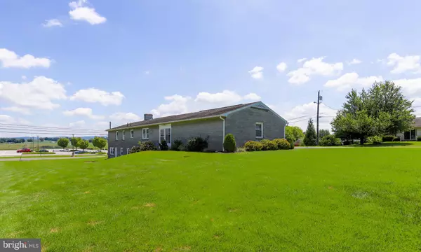 Chambersburg, PA 17202,1547 HILLCREST DRIVE