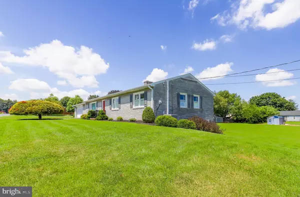 Chambersburg, PA 17202,1547 HILLCREST DRIVE