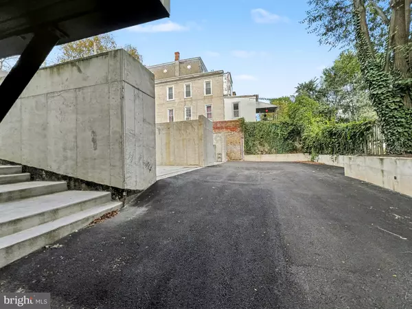 Philadelphia, PA 19128,210 KALOS ST