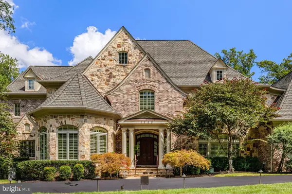 Mclean, VA 22102,1239 DALEVIEW DR